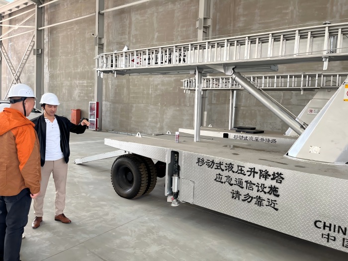 hydraulic cell on wheels