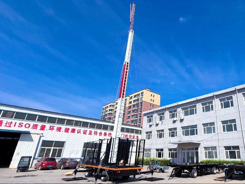 25-метровый военный стандартный сотовый телефон на колесах, экспортируемый в ОАЭ