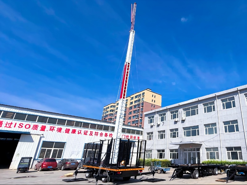 25-метровый военный стандартный сотовый телефон на колесах, экспортируемый в ОАЭ