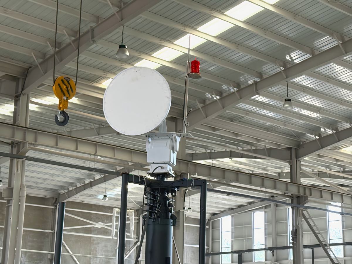 Успешно разработана платформа слежения за микроволновым излучением для интегрированного коммуникационного шкафа.